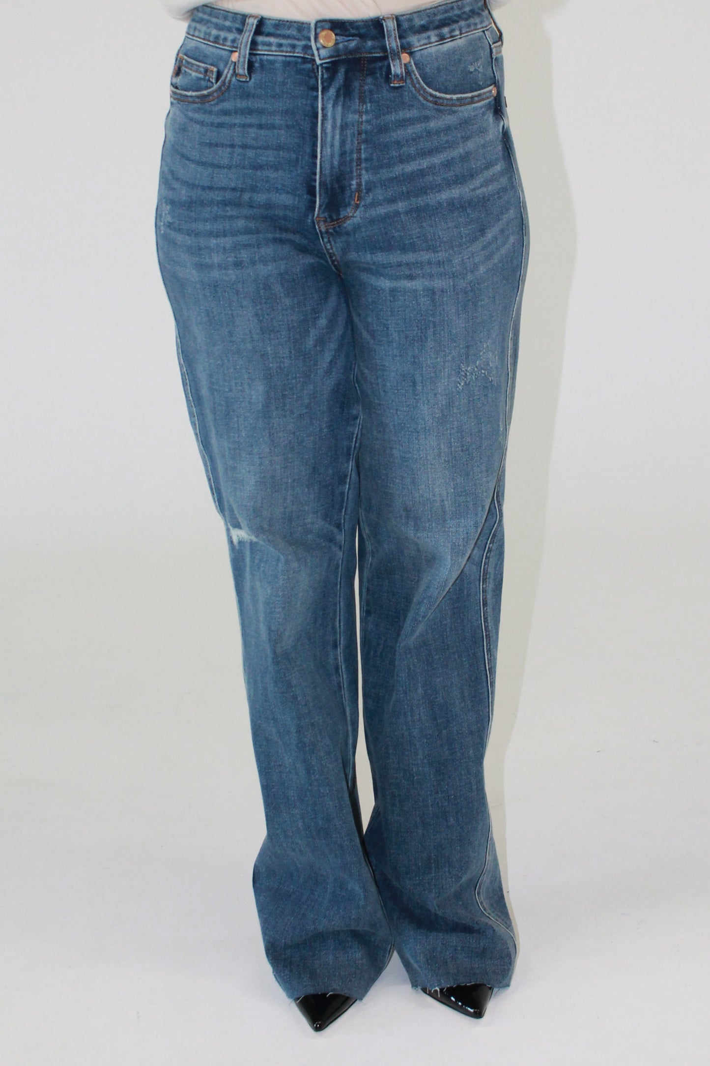 Judy Blue HW Tummy Control Cut Raw Hen Straight Jean