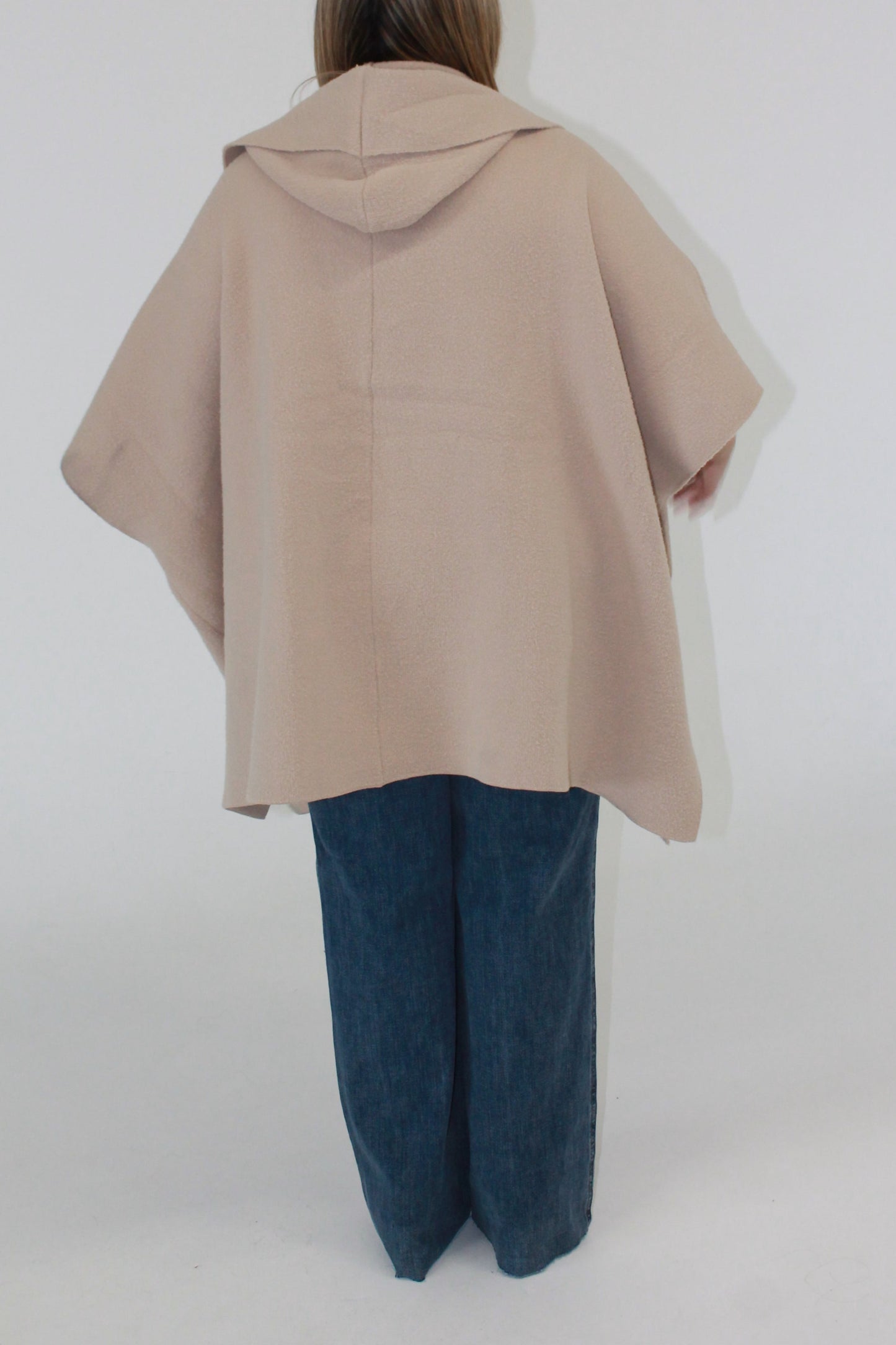 ALIZA HOODED KNIT PONCHO WITH POCKETS